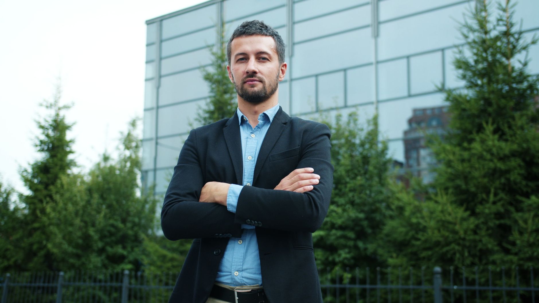 Courtier en assurance équipe à Caen